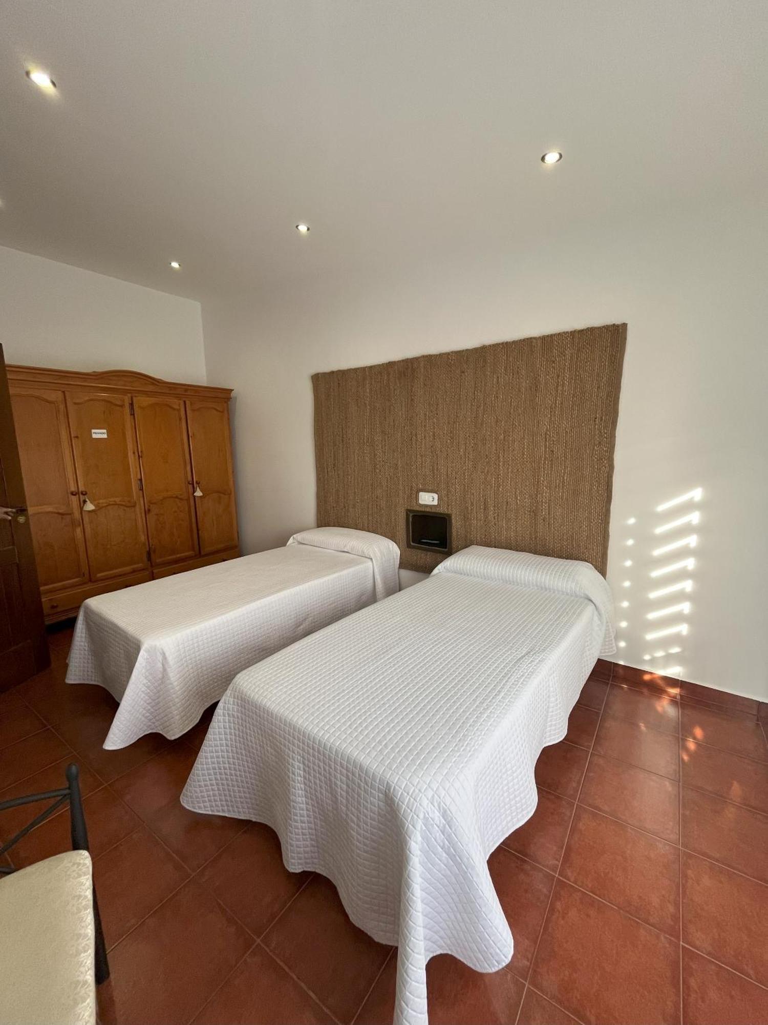 Casa Rural Las Pelliquerinas Almoharin 外观 照片